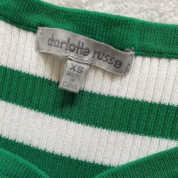 Green and White Crop Top - Picture 4 of 4